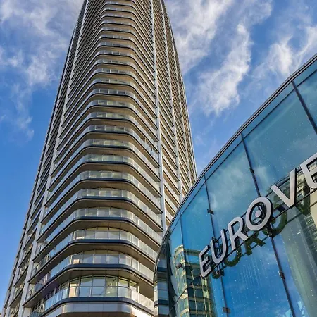 Ac Eurovea Tower With Balcony & Danube View Apartament